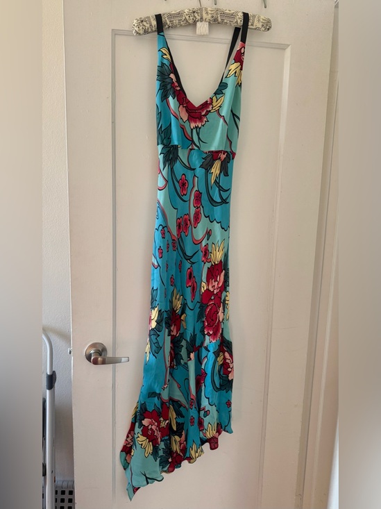 Holt Renfrew Dresses & Skirts - Vintage Holt Renfrew bias cut dress with floral print- size 8